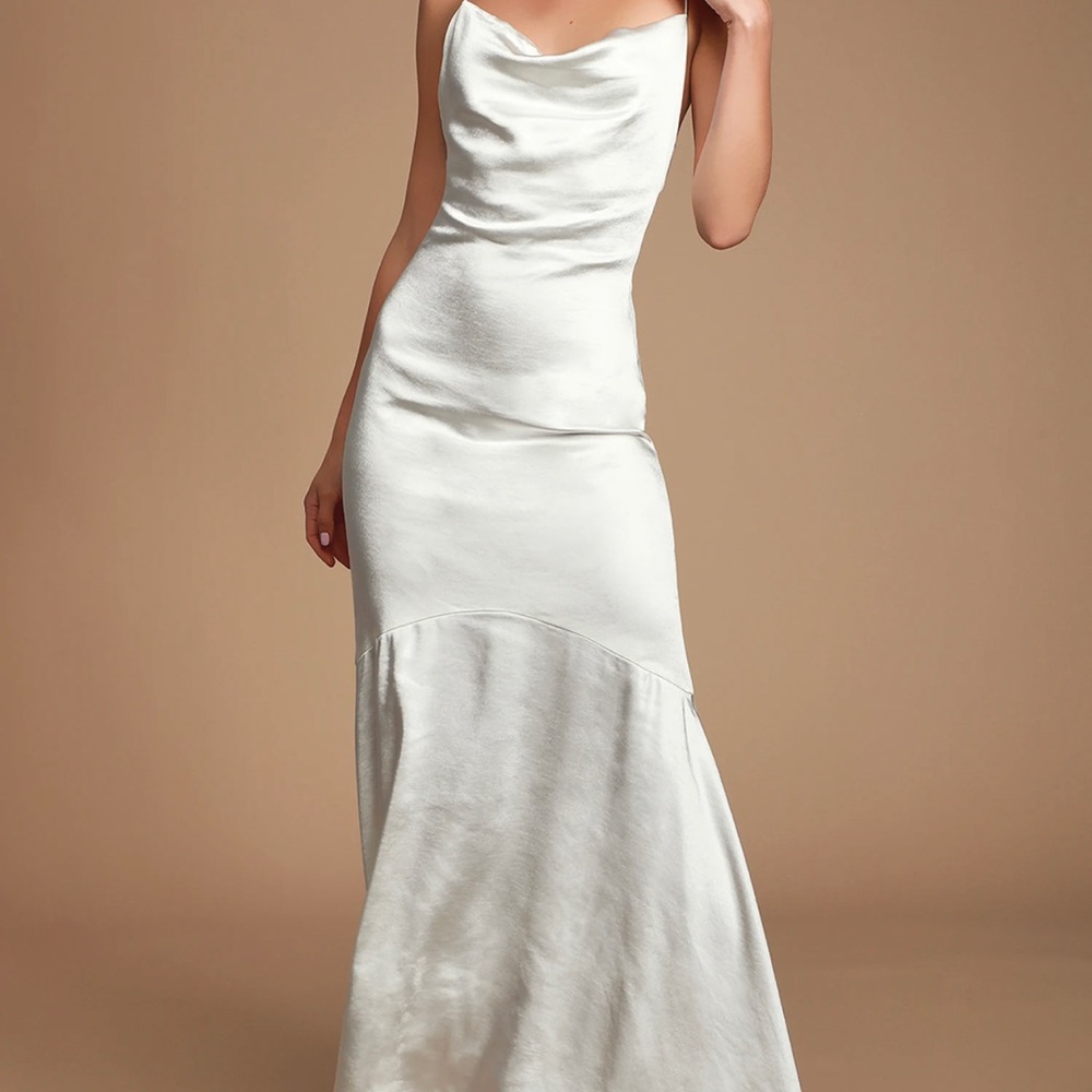 Elliatt Silk White Wedding Dress - Small
